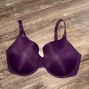 Victoria’s Secret Body by Victoria T-Shirt Lightly Lined‎ Multi-way Bra 38DDD